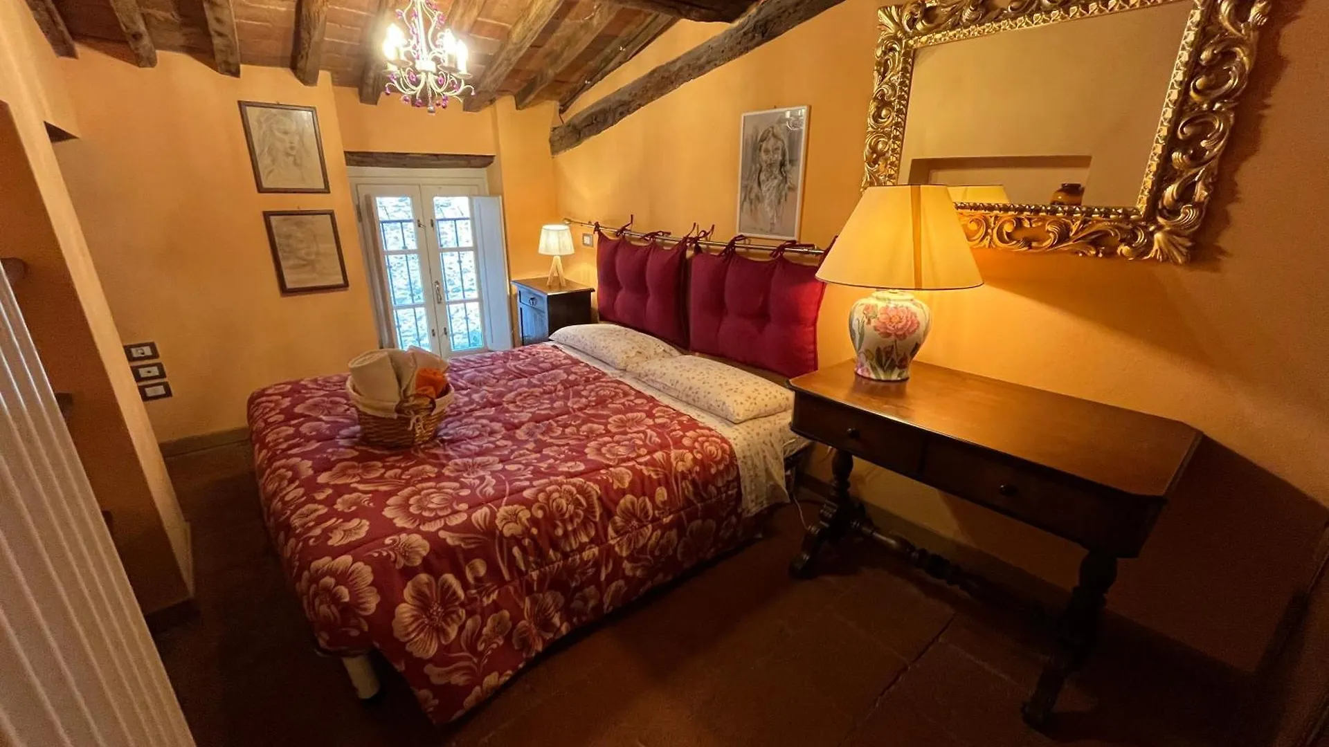 Apartment Storico Loft Nel Cuore Di Lucca Italy